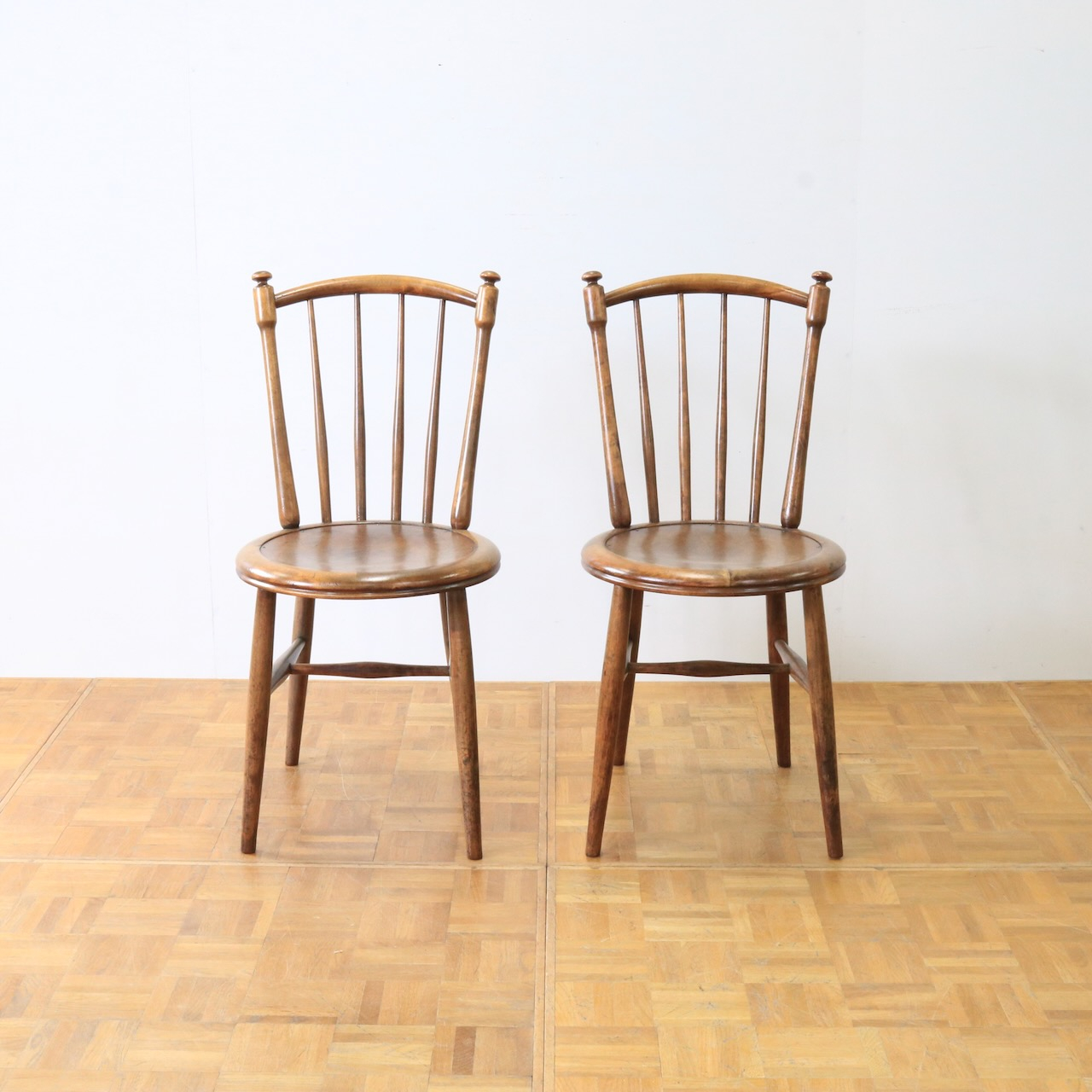 ベントウッドチェアー