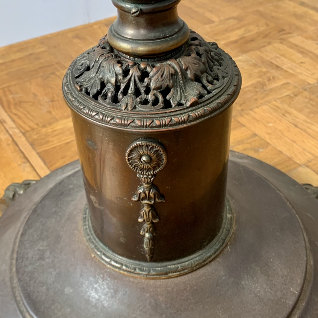 フロアスタンド