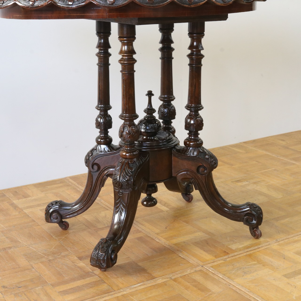 カードテーブル