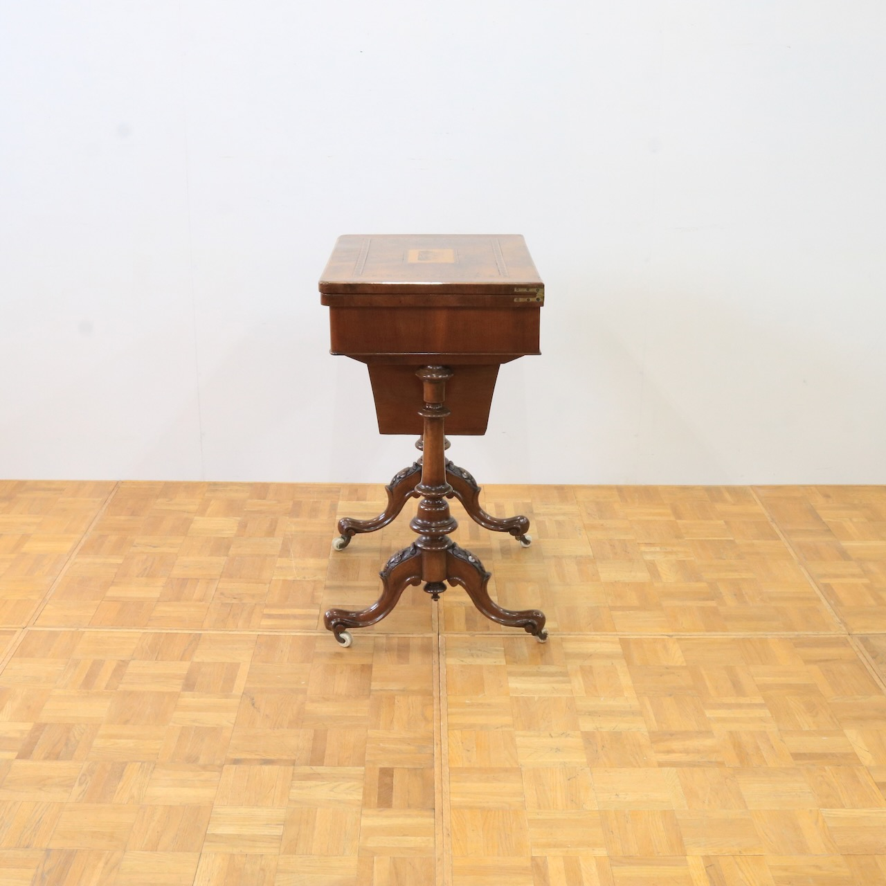 カードテーブル