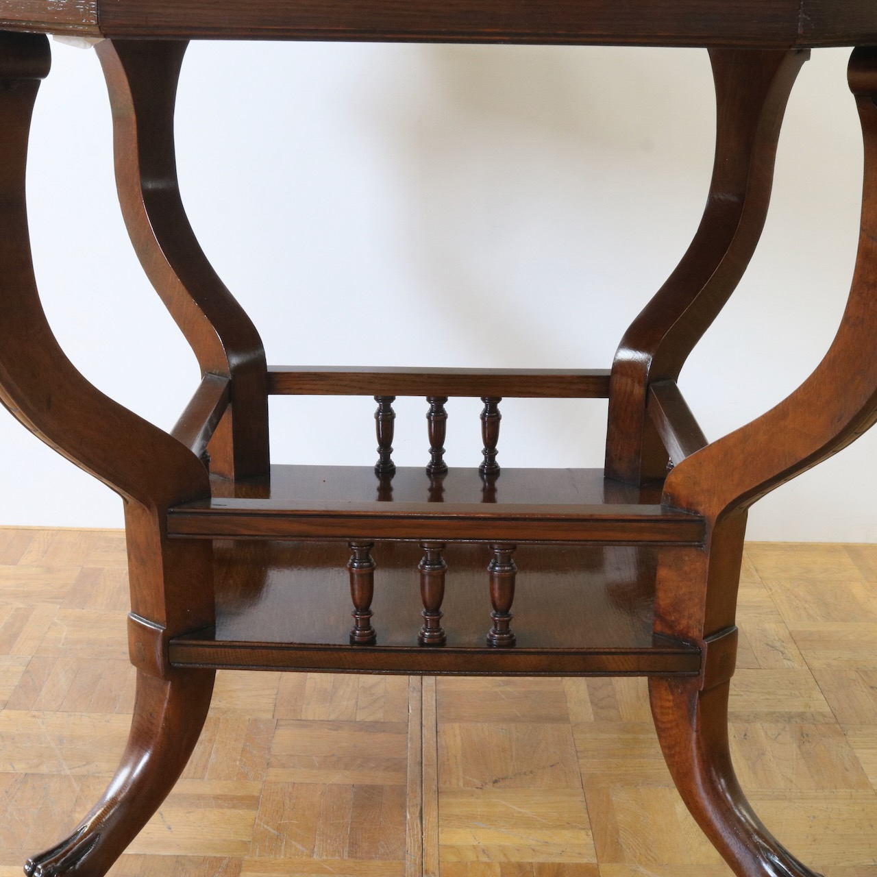 ティーテーブル