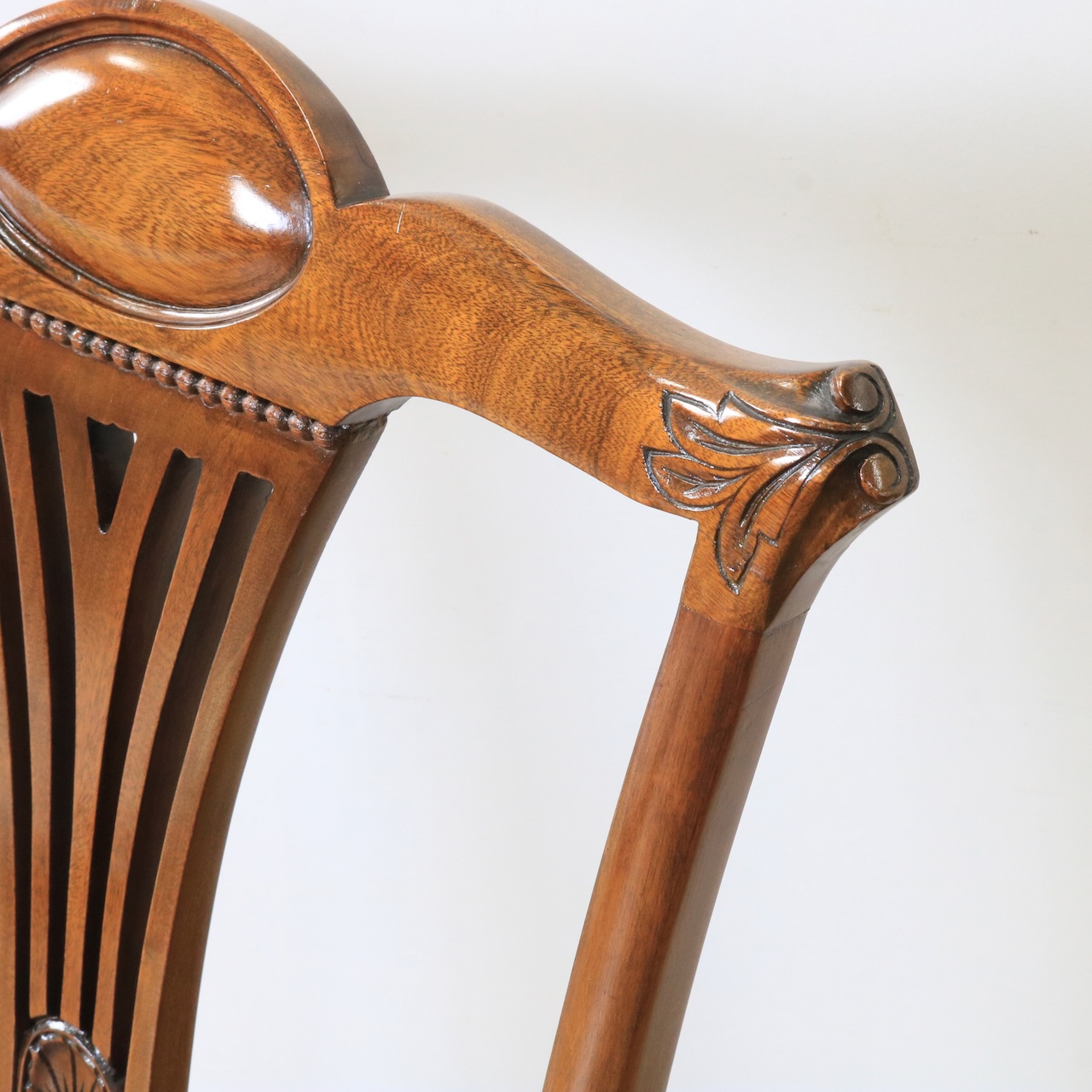 ダイニングチェアー