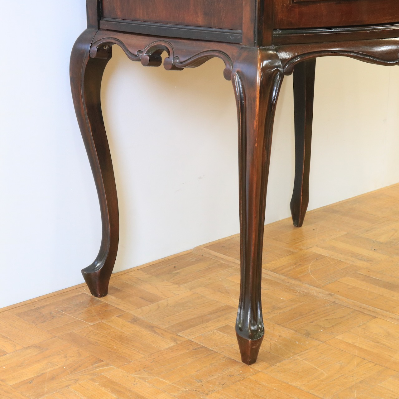 ミュージックキャビネット