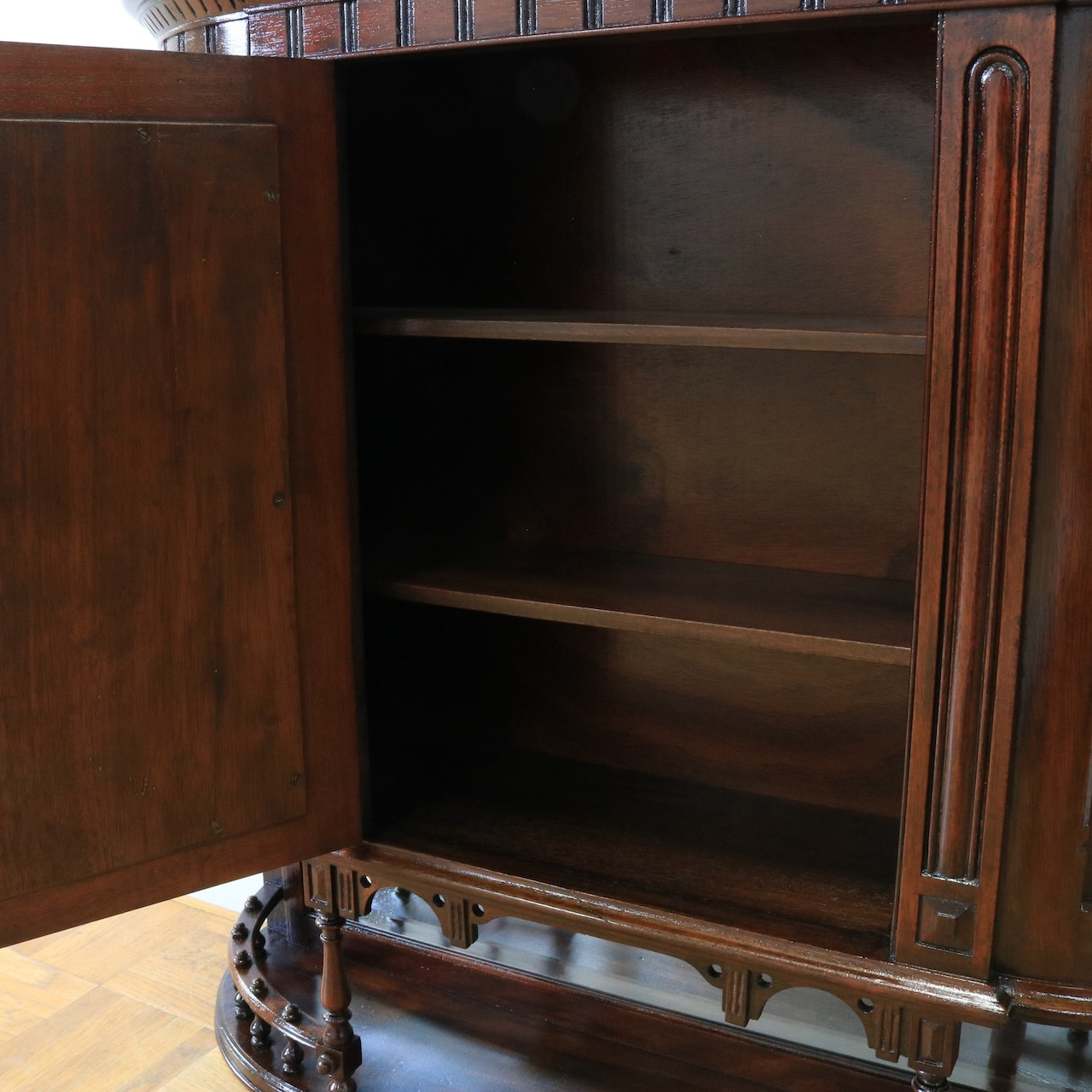 ウォールキャビネット