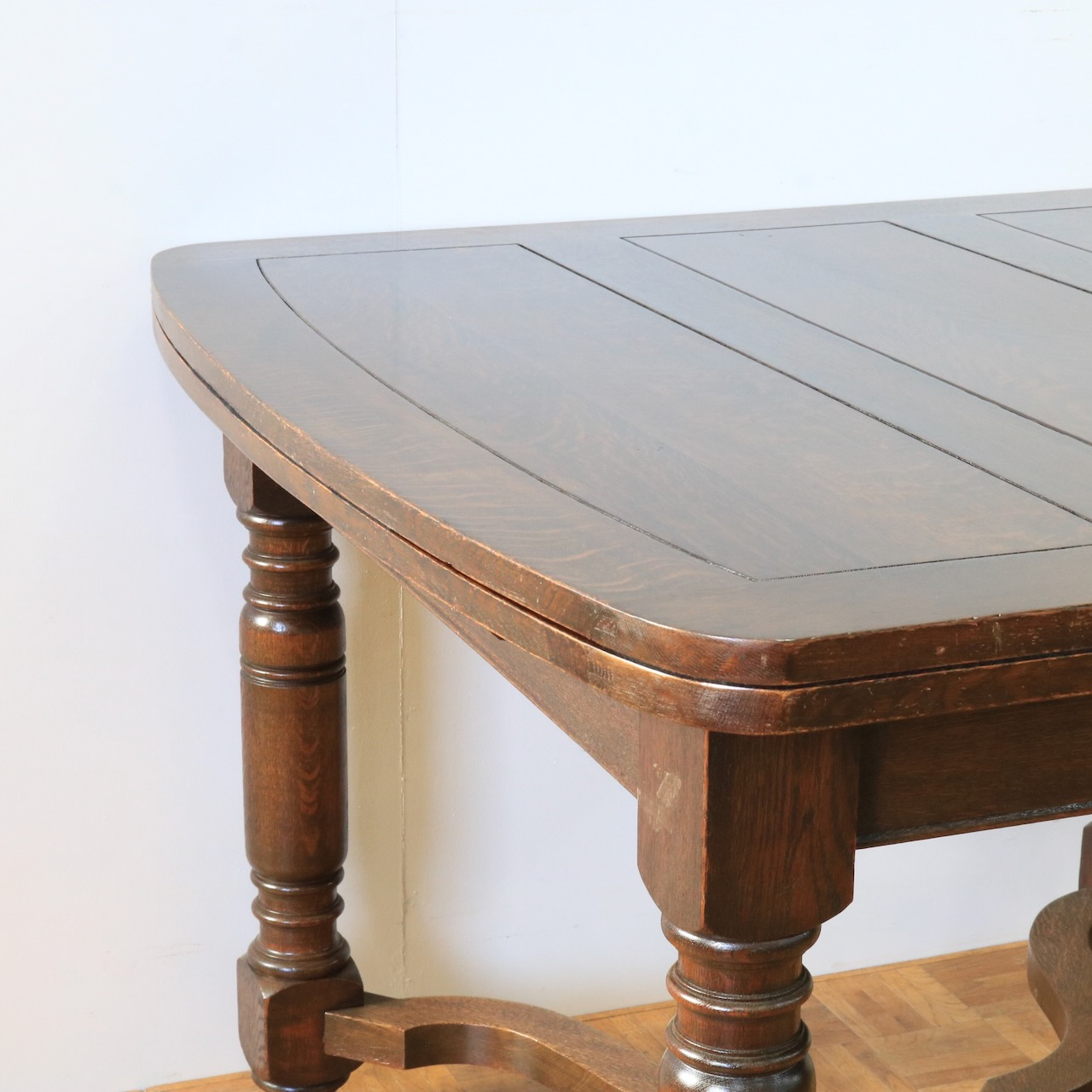 ドローリーフテーブル