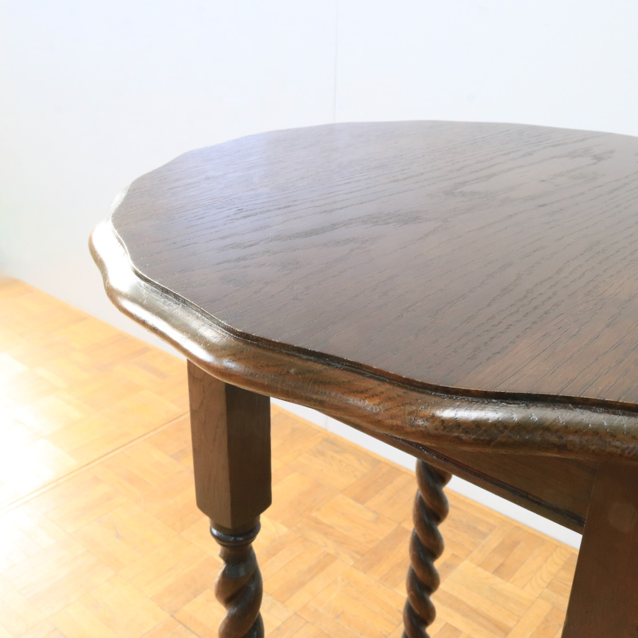 オケージョナルテーブル