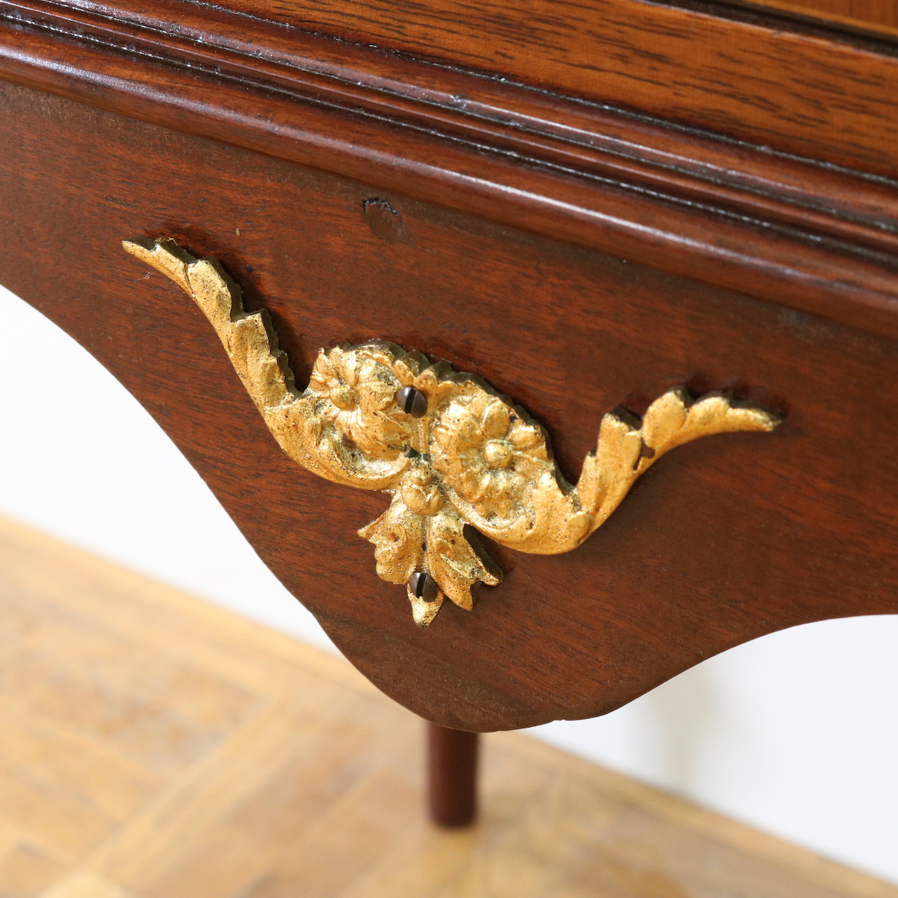 チェストオブドロワーズ