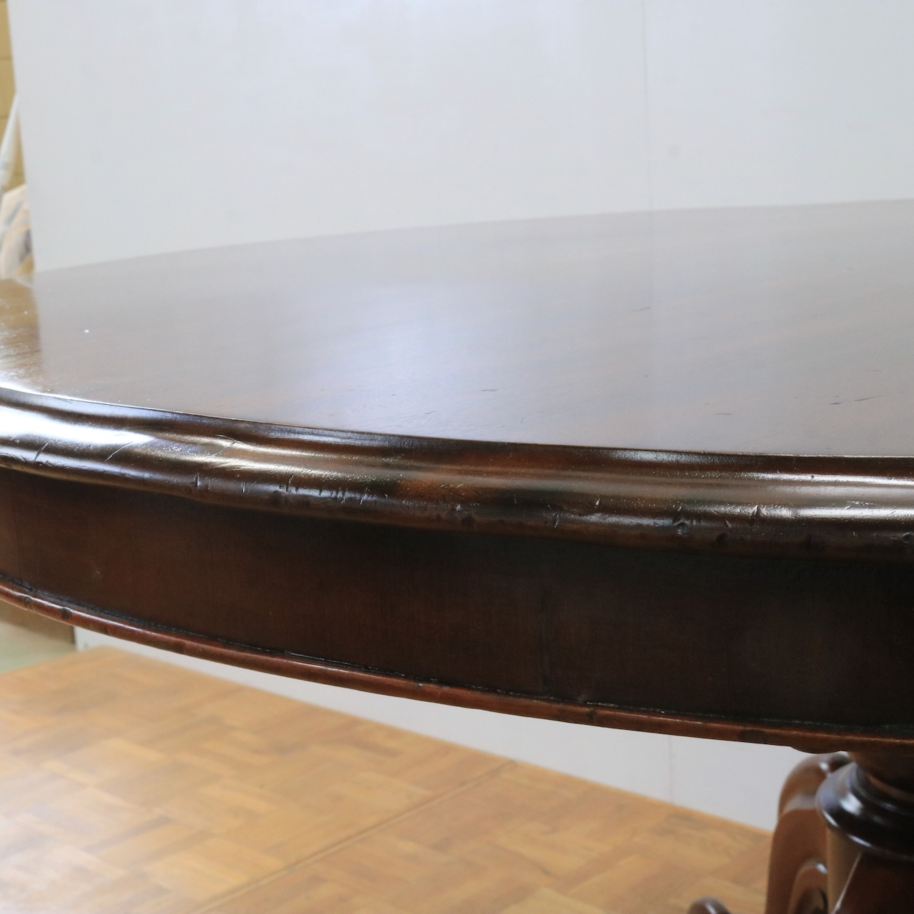 ダイニングテーブル