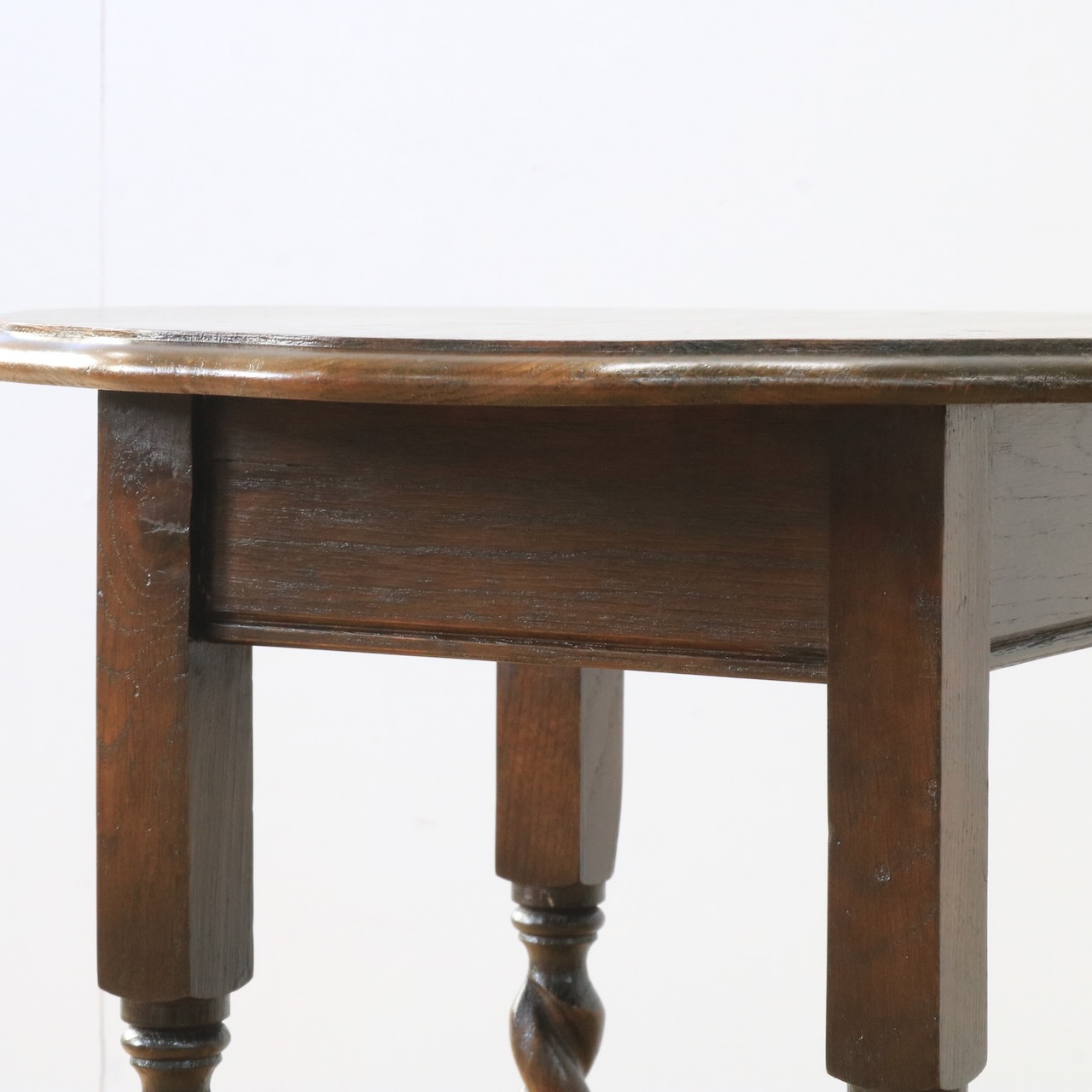 オケージョナルテーブル