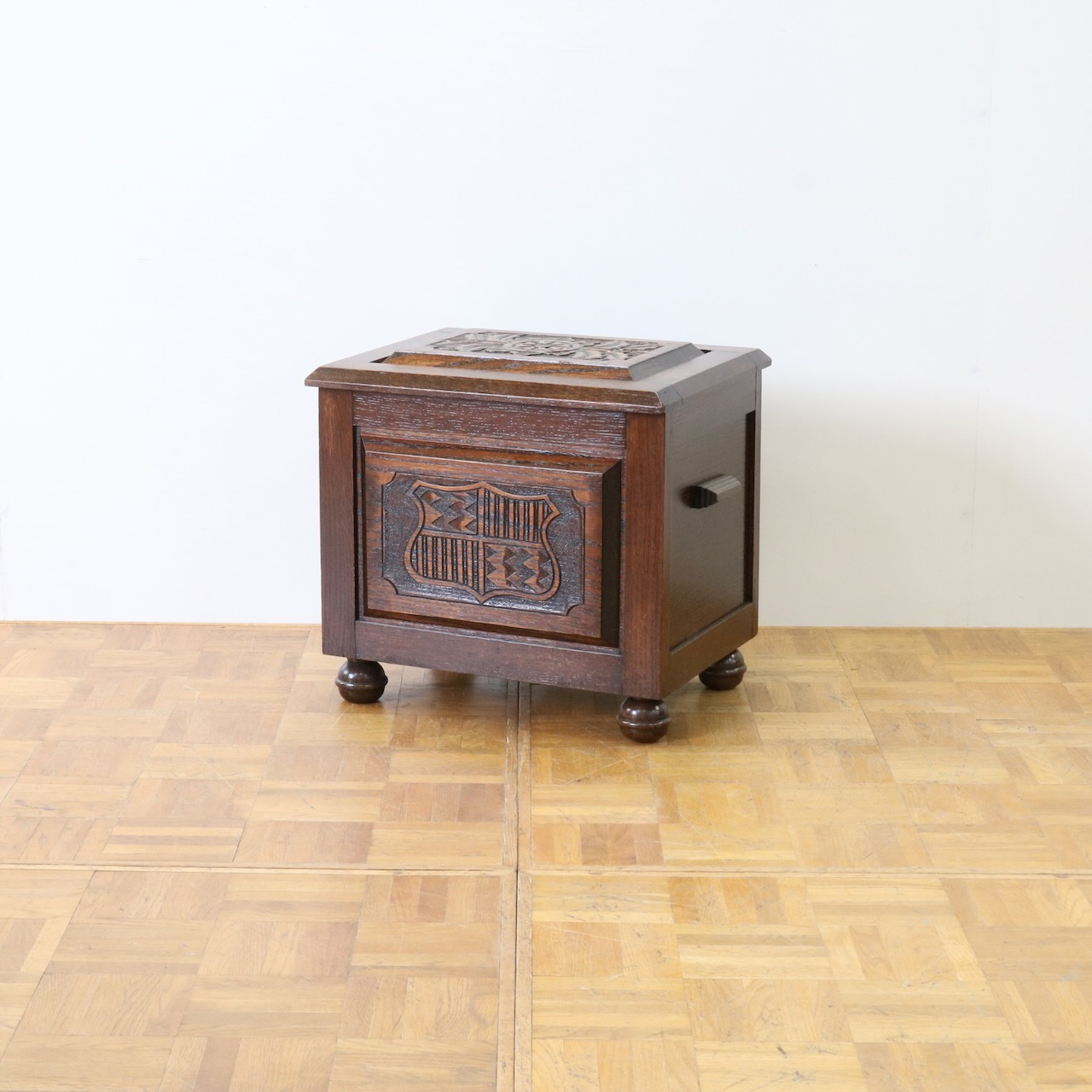 ブランケットボックス