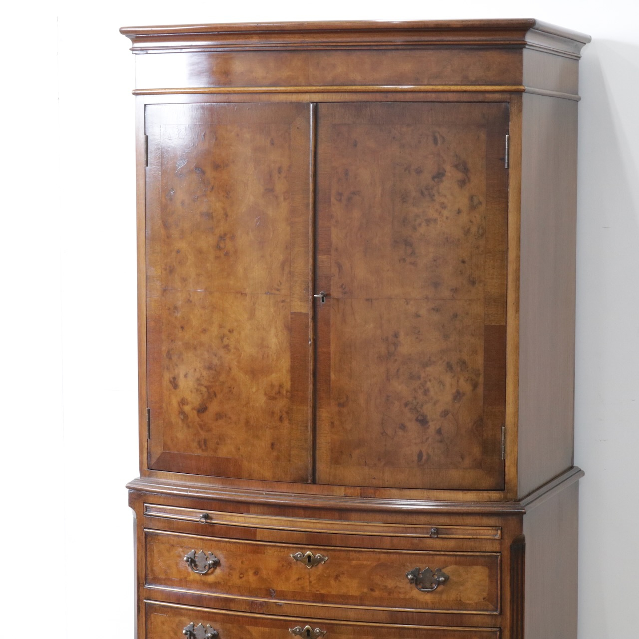 カップボードチェスト