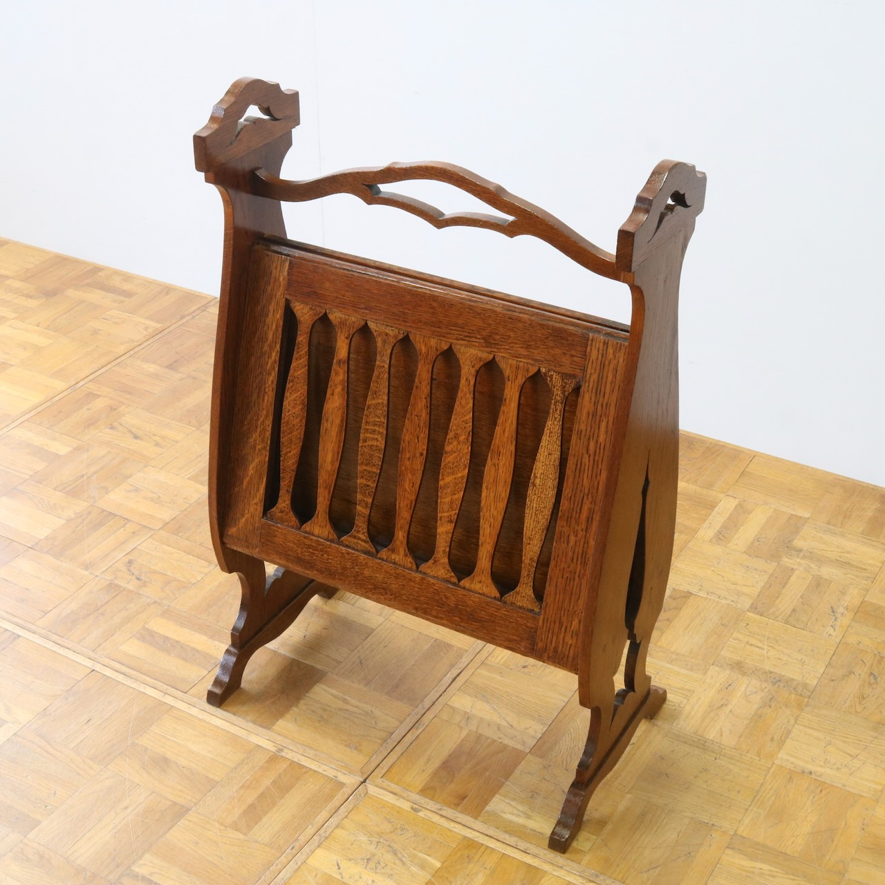 マガジンラック