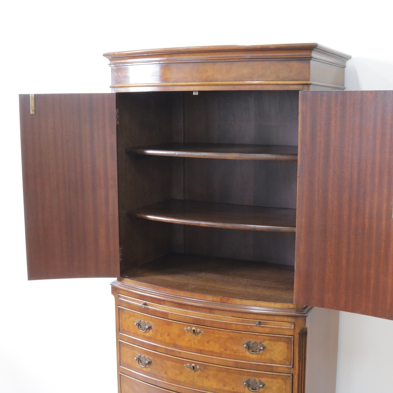 カップボードチェスト