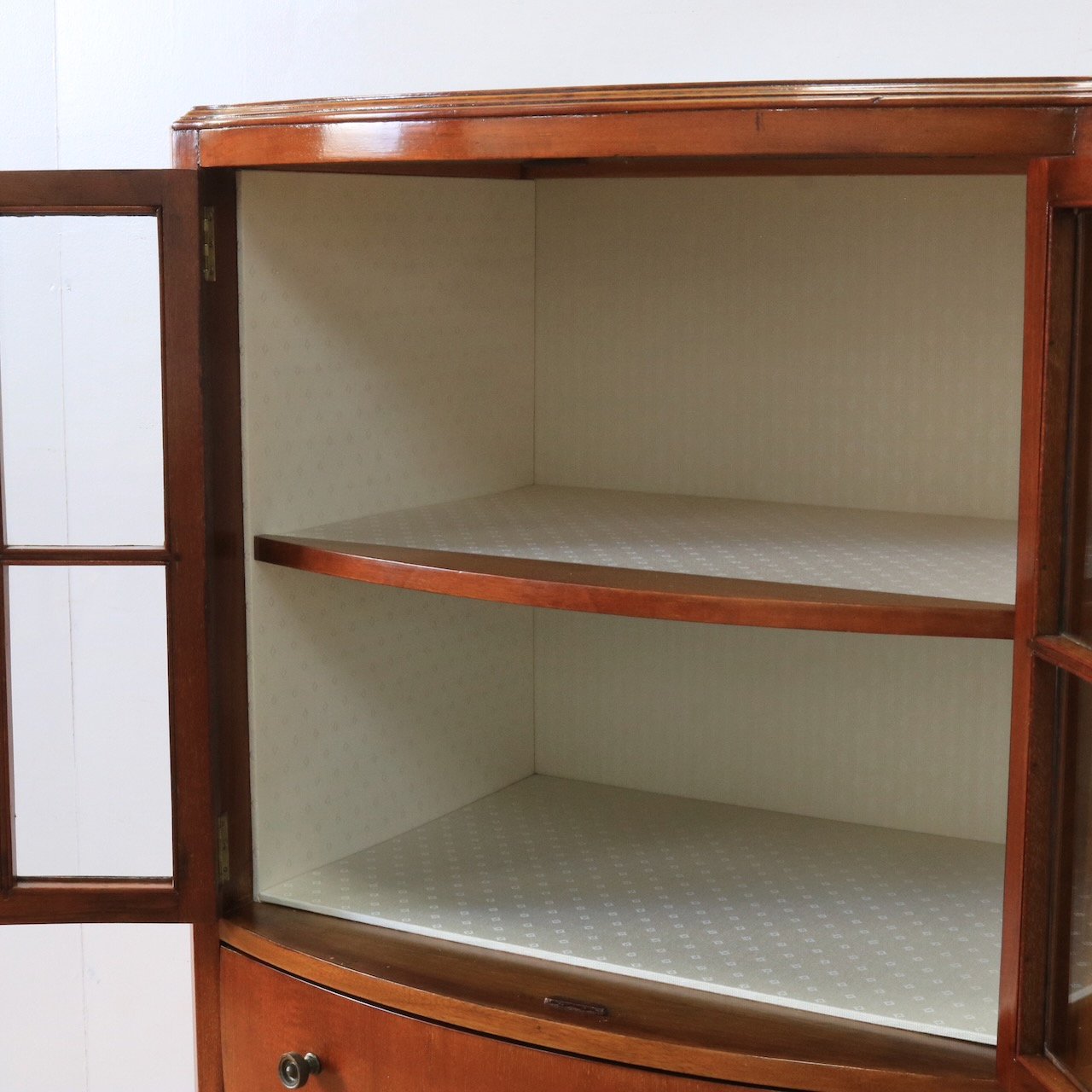 ミュージックキャビネット