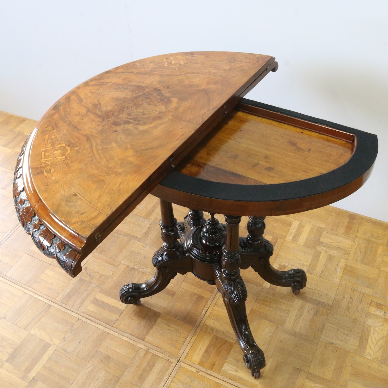 カードテーブル