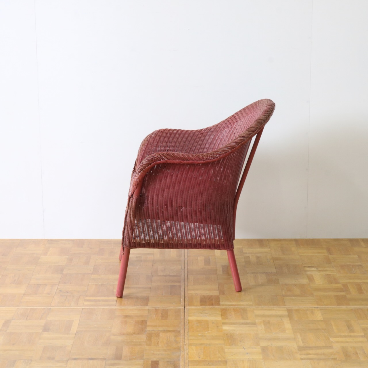 ロイドルームチェアー