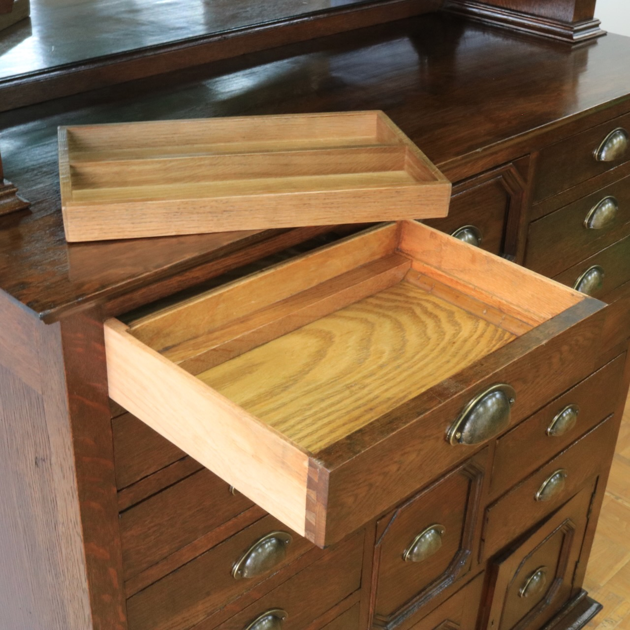 デンティストキャビネット