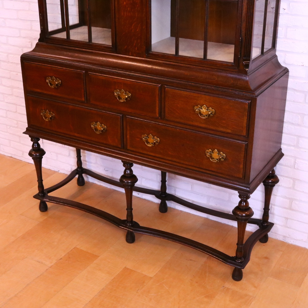 グラスキャビネット グラスキャビネット