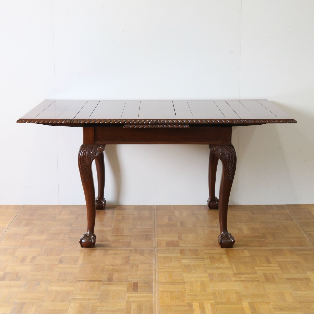 ドローリーフテーブル