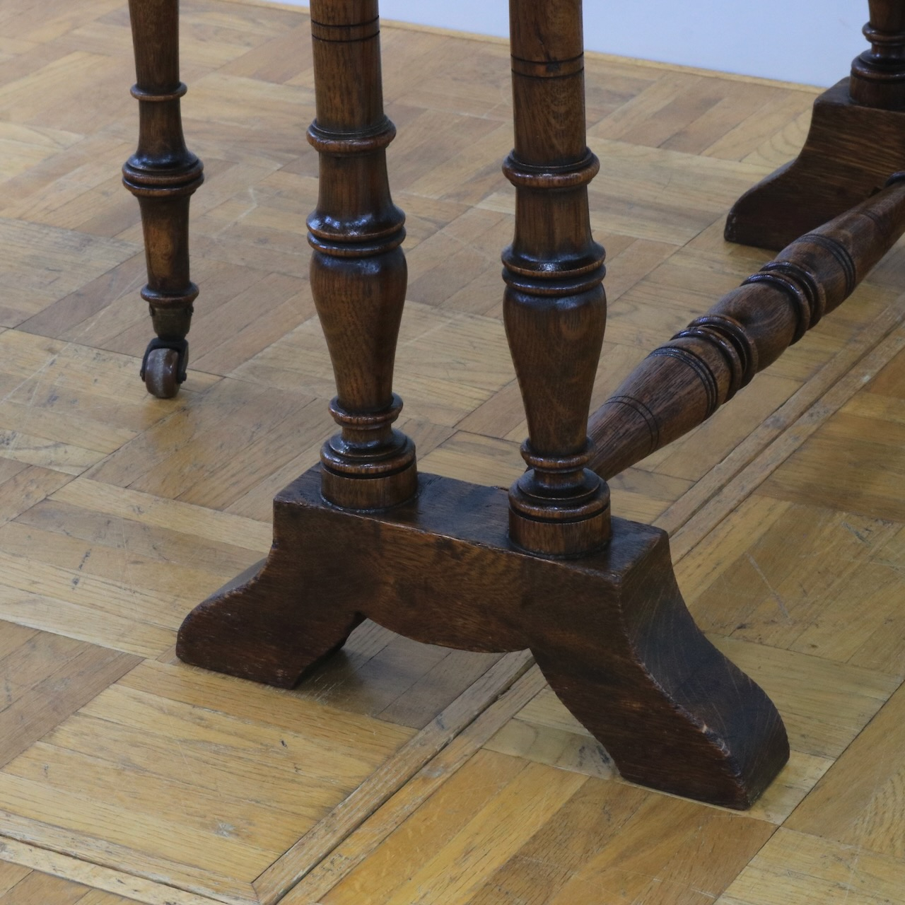 サザーランドテーブル