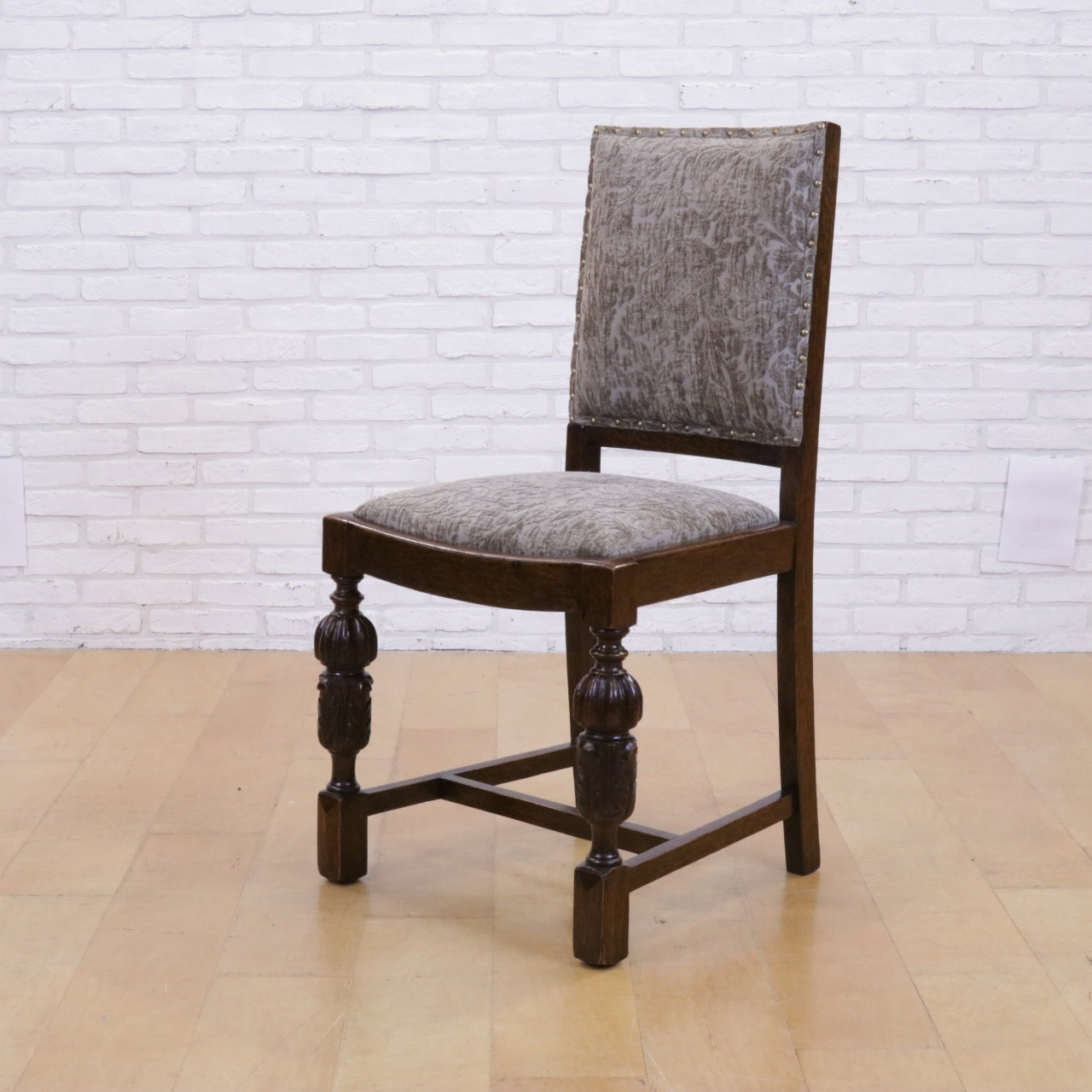 オークチェアー(ミディアムバック) オークチェアー(ミディアムバック)