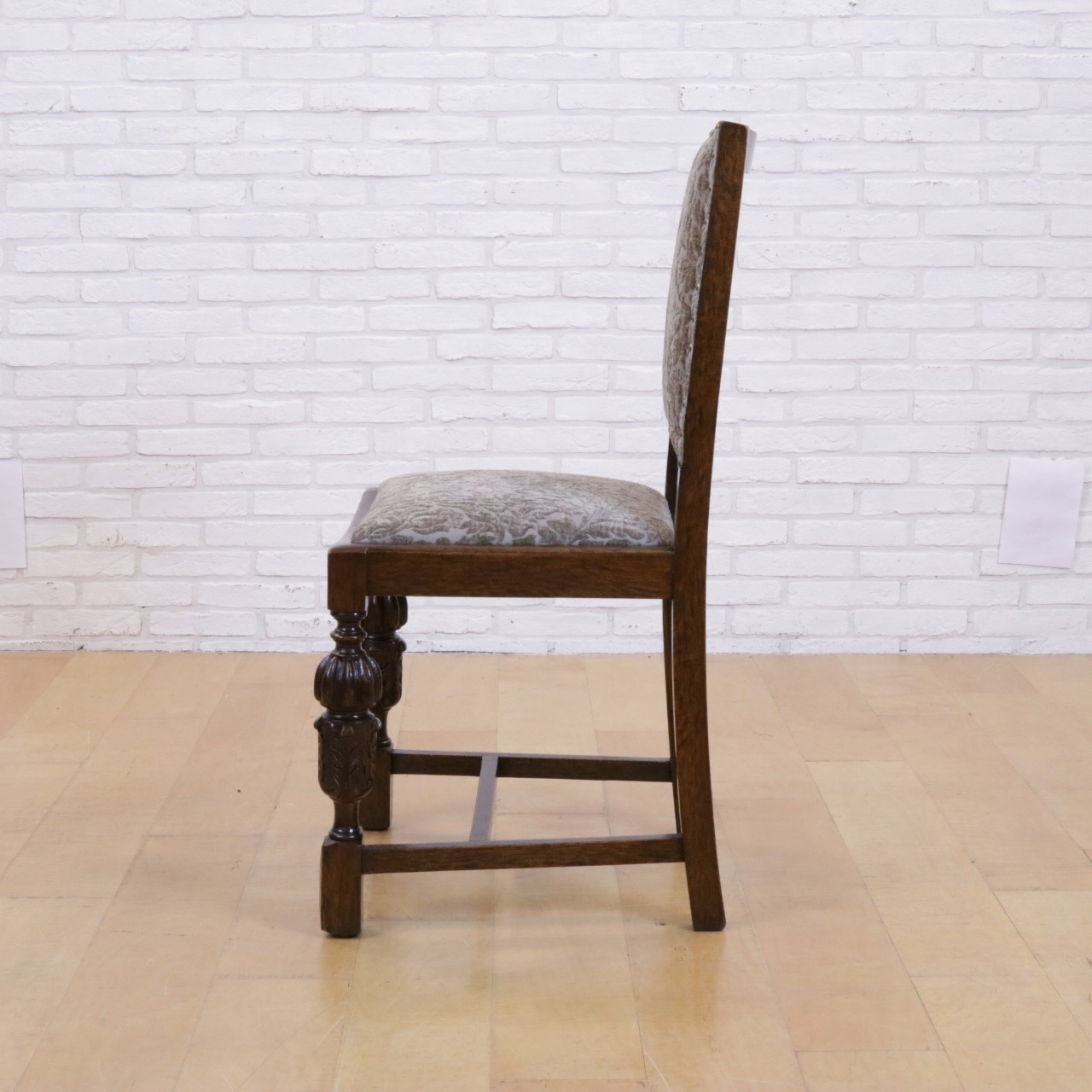 オークチェアー(ミディアムバック) オークチェアー(ミディアムバック)