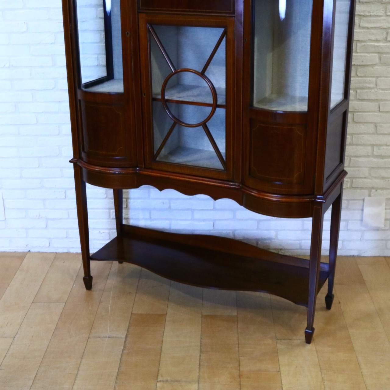 グラスキャビネット グラスキャビネット