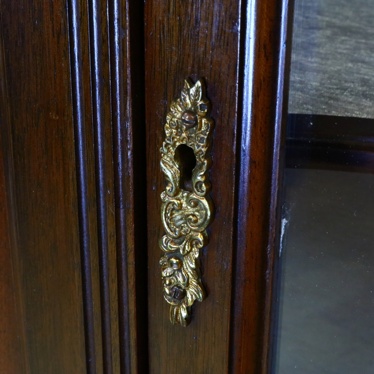 グラスキャビネット グラスキャビネット