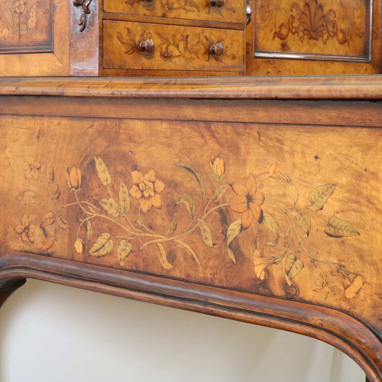 ライティングデスク