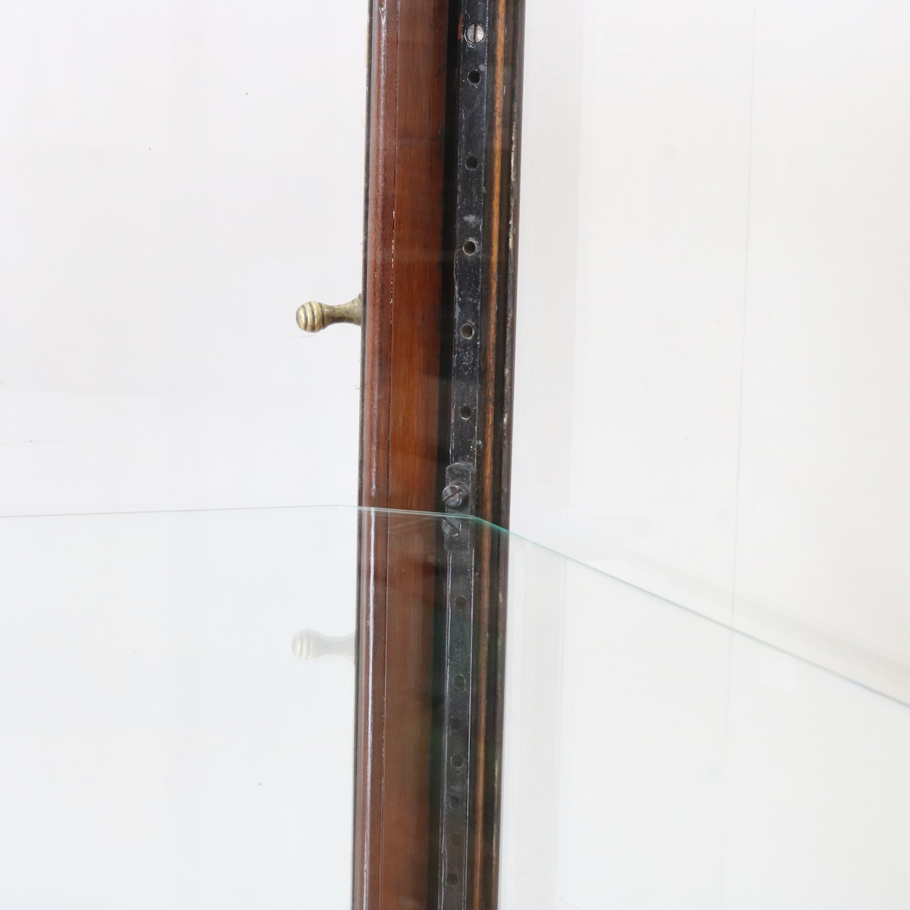 ショップキャビネット