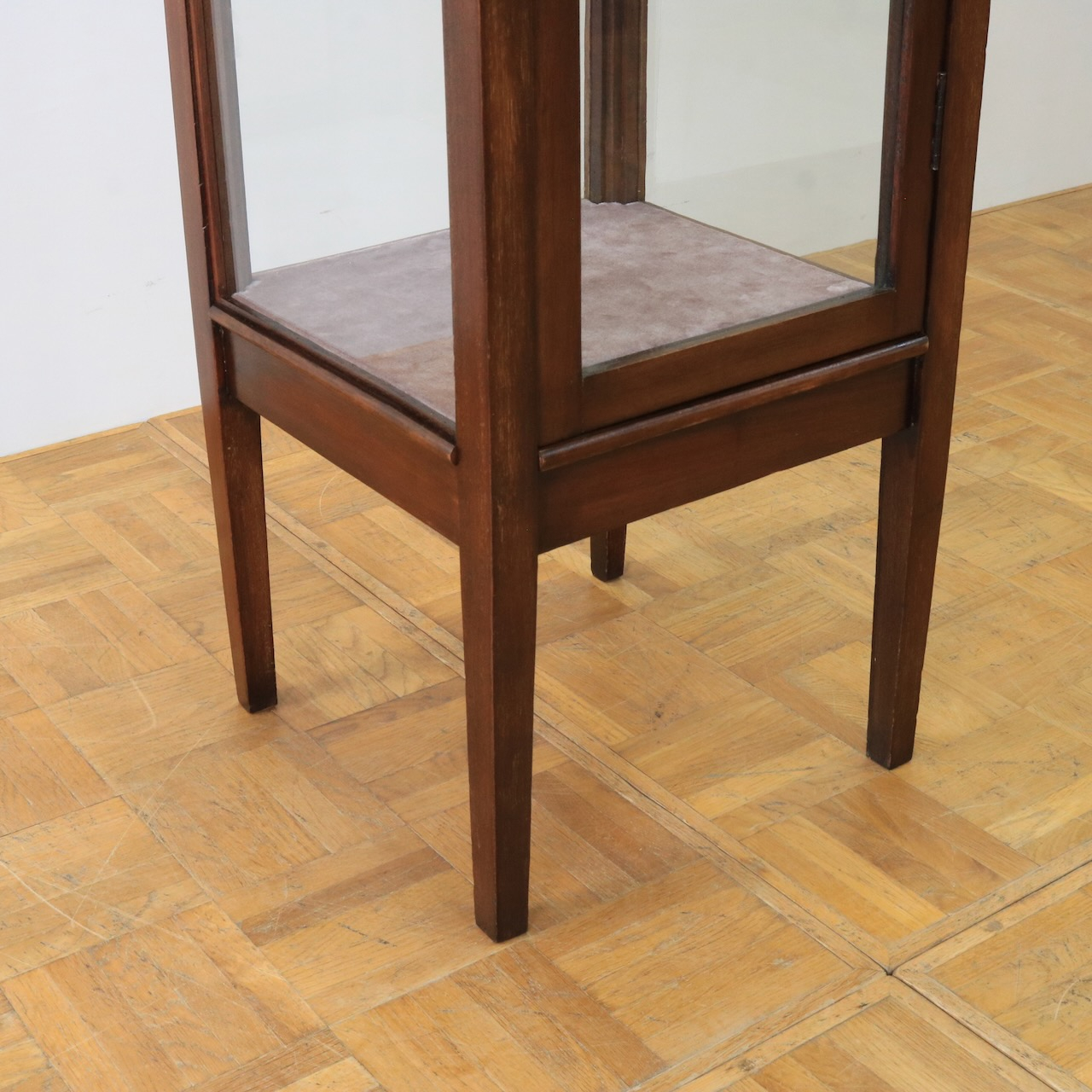 ショップキャビネット