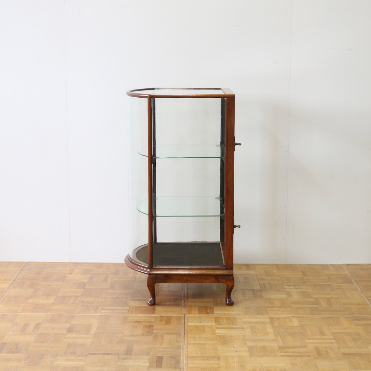 ショップキャビネット