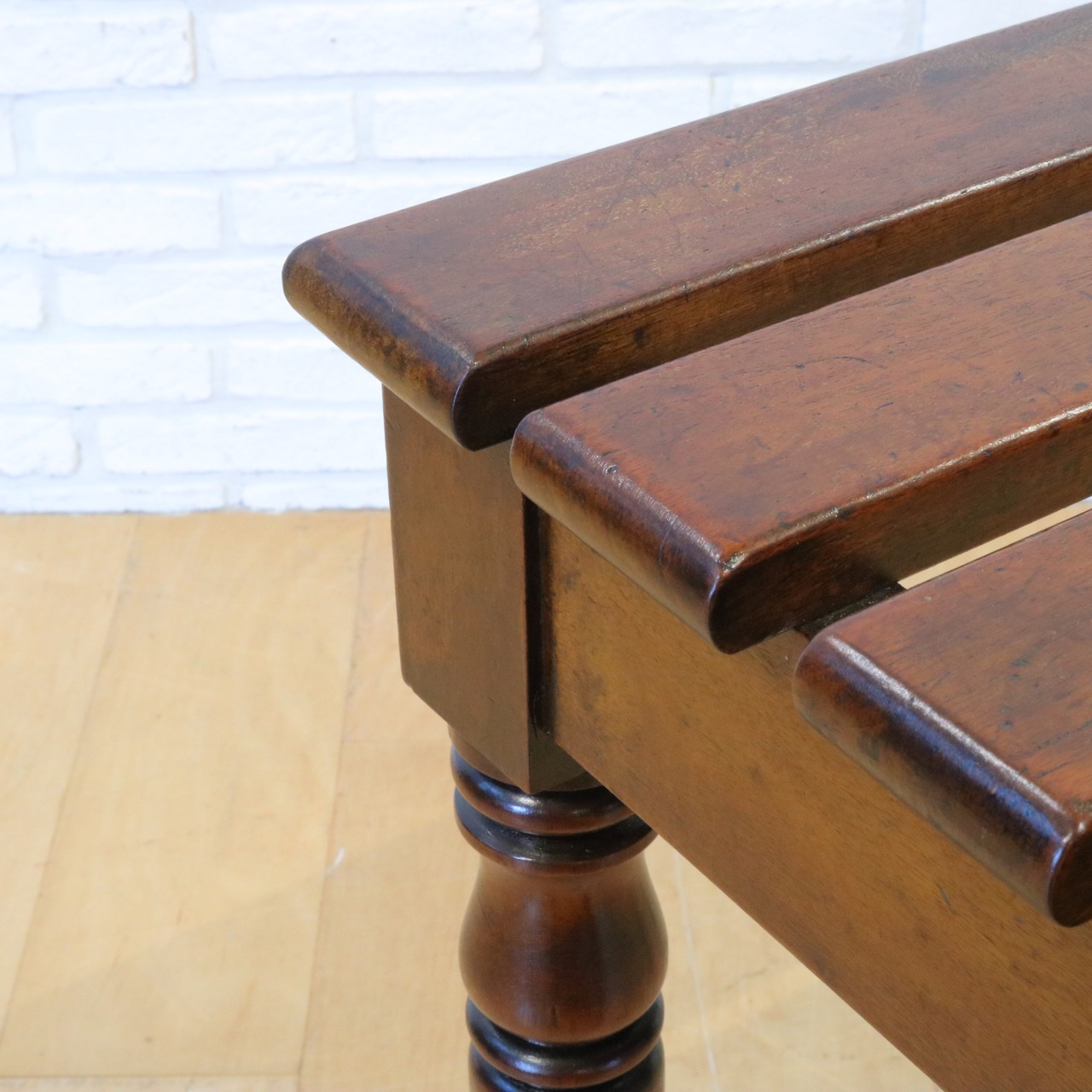 オケージョナルテーブル