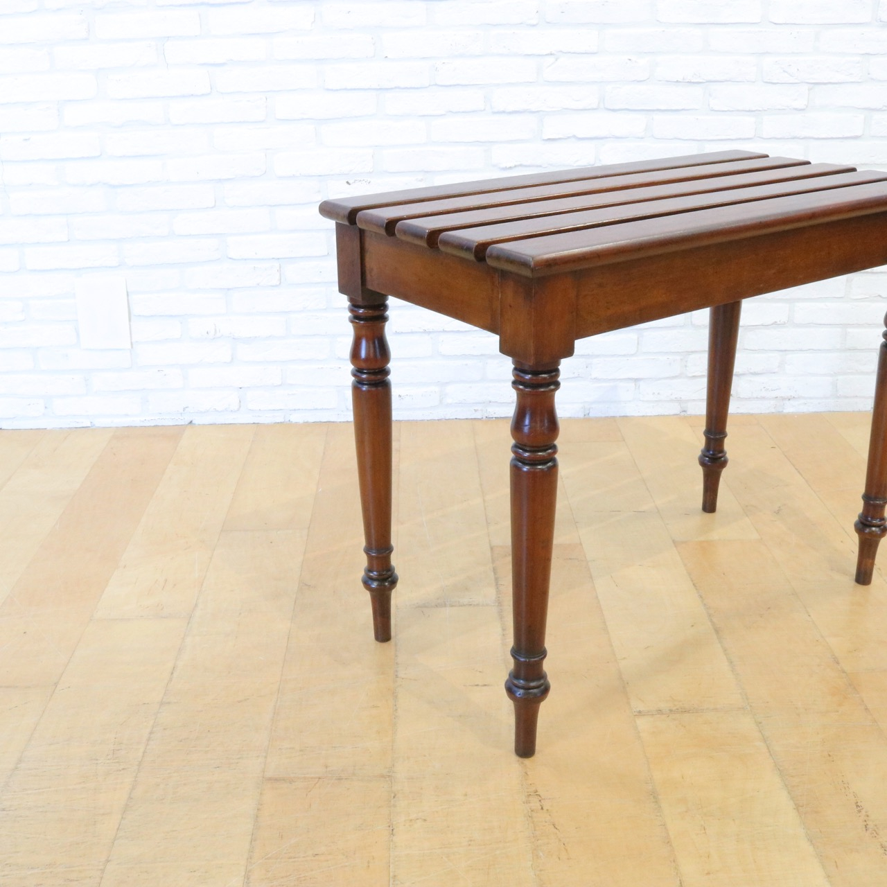 オケージョナルテーブル