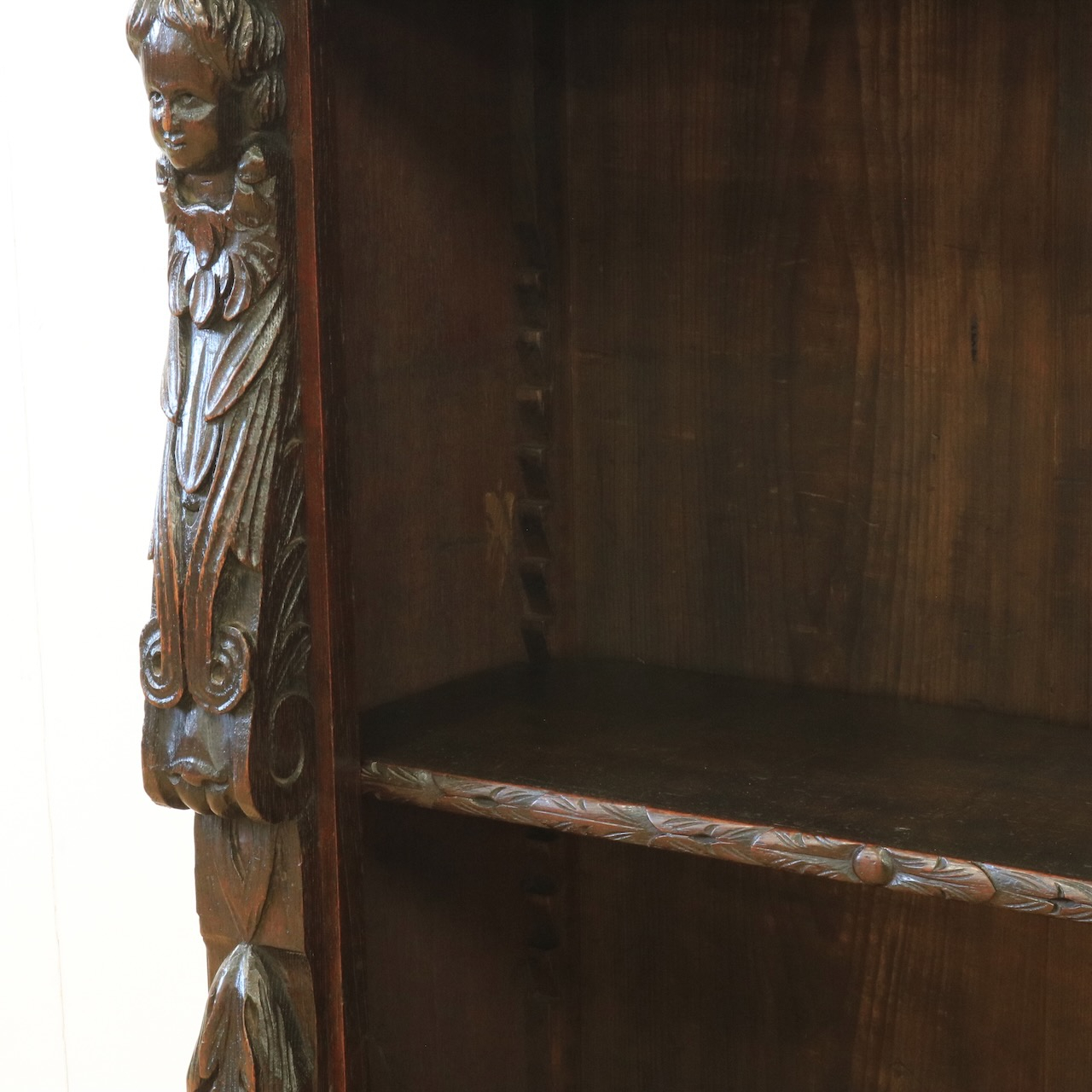 ブックシェルフ