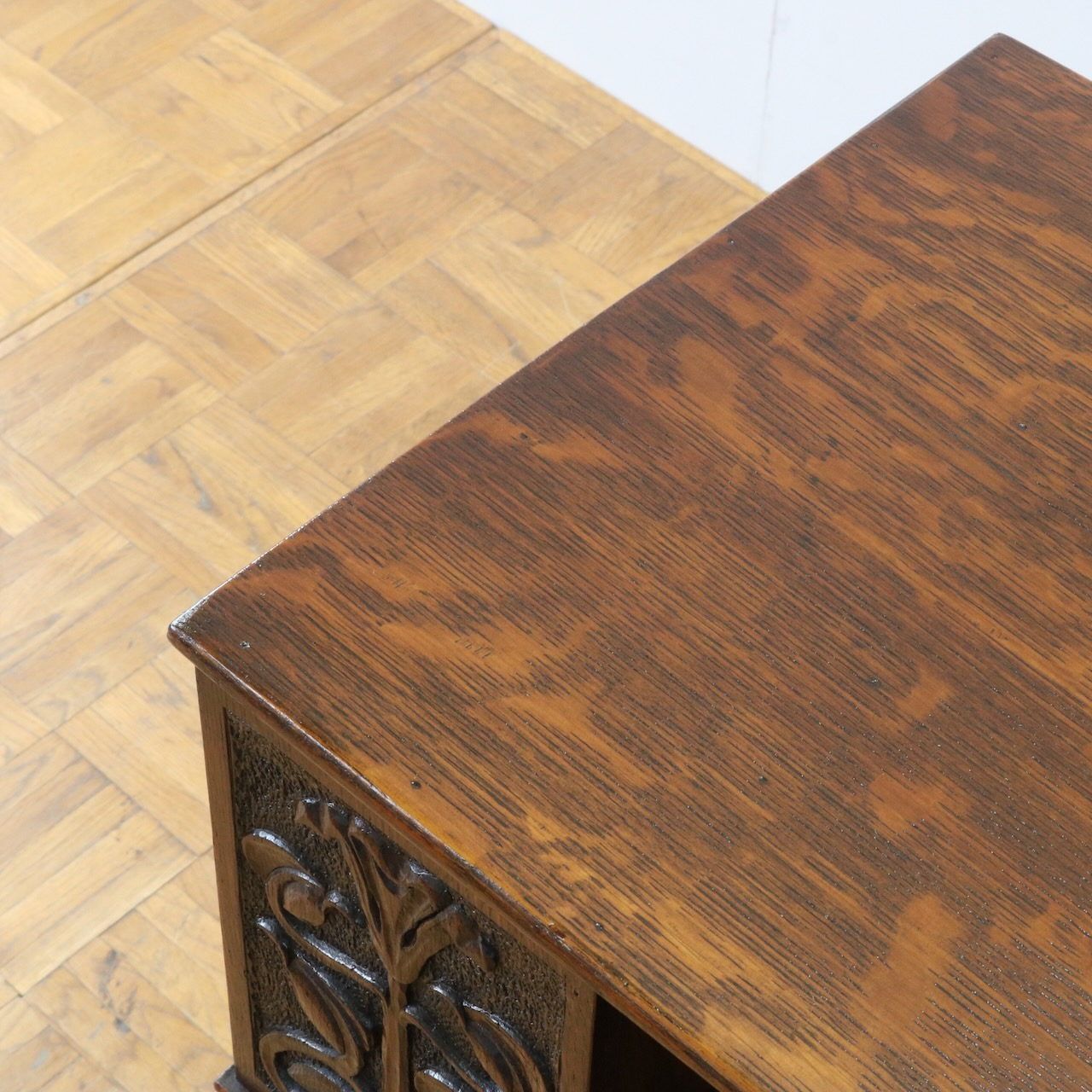 ブックシェルフ