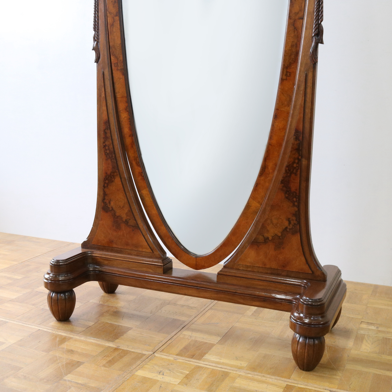 シュバルミラー