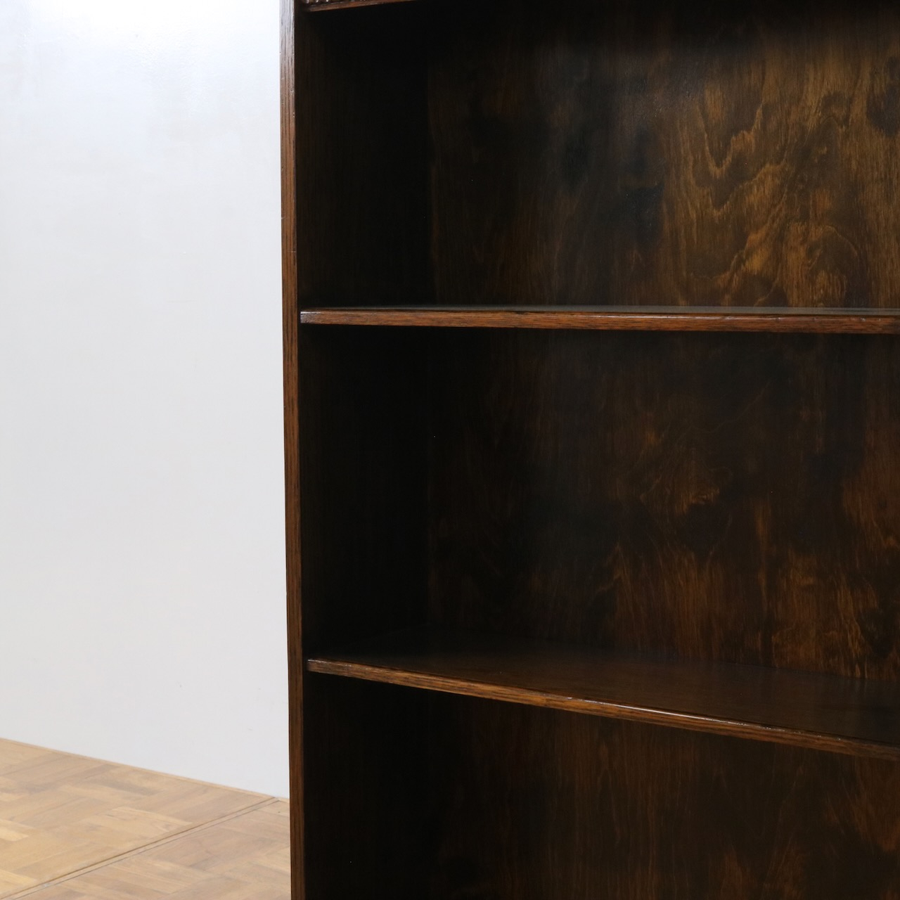 ブックシェルフ