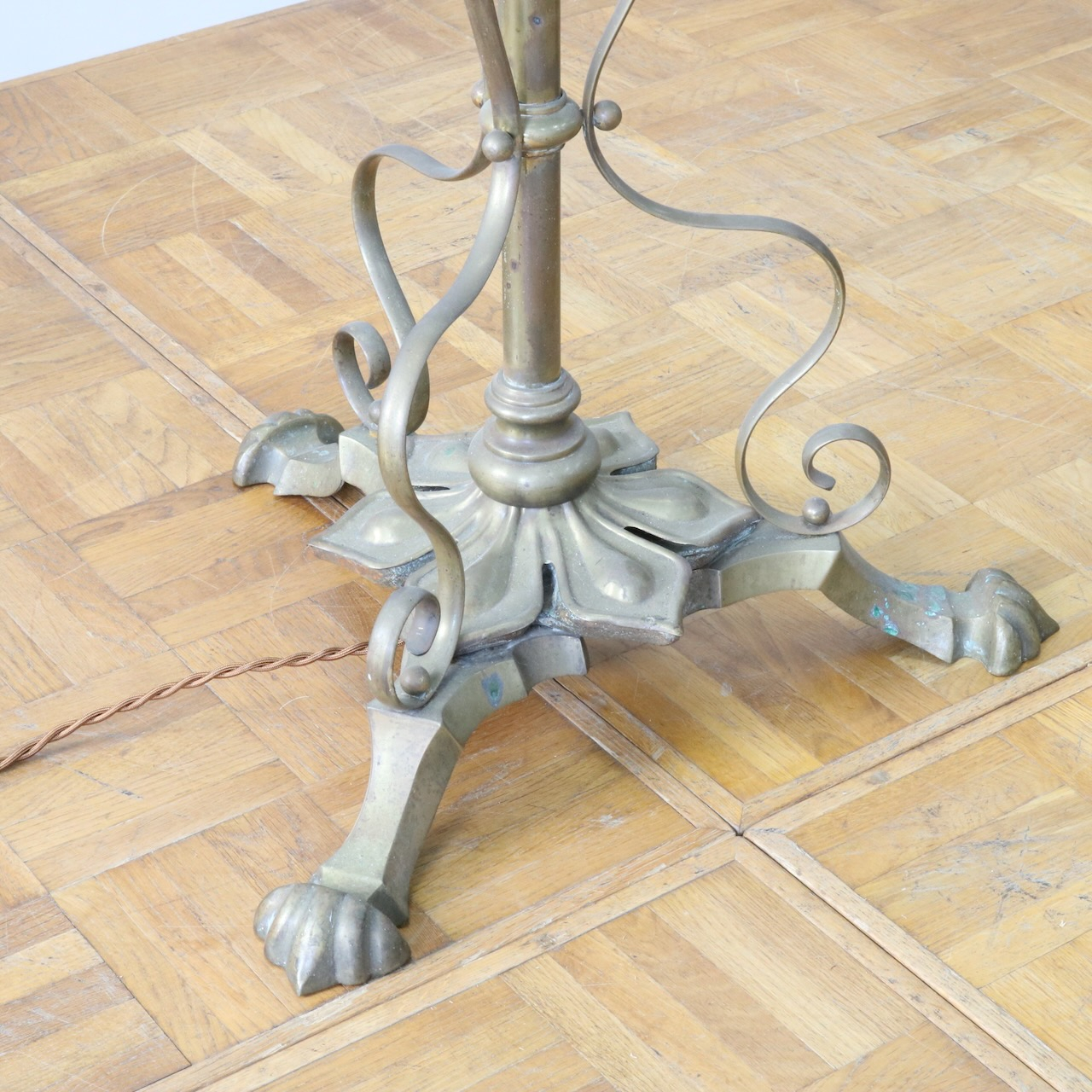 フロアスタンド