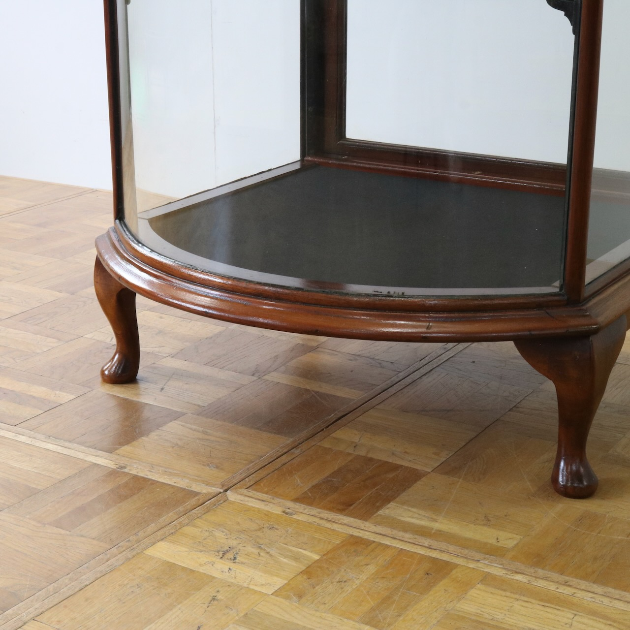 ショップキャビネット