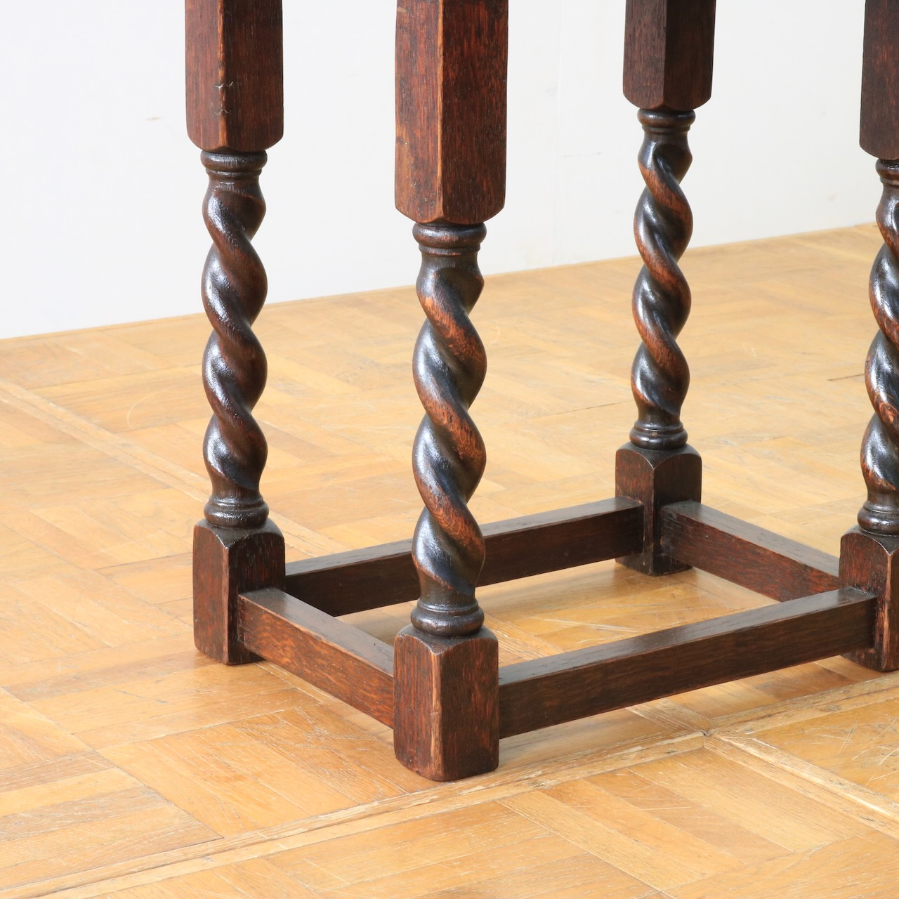 コーヒーテーブル