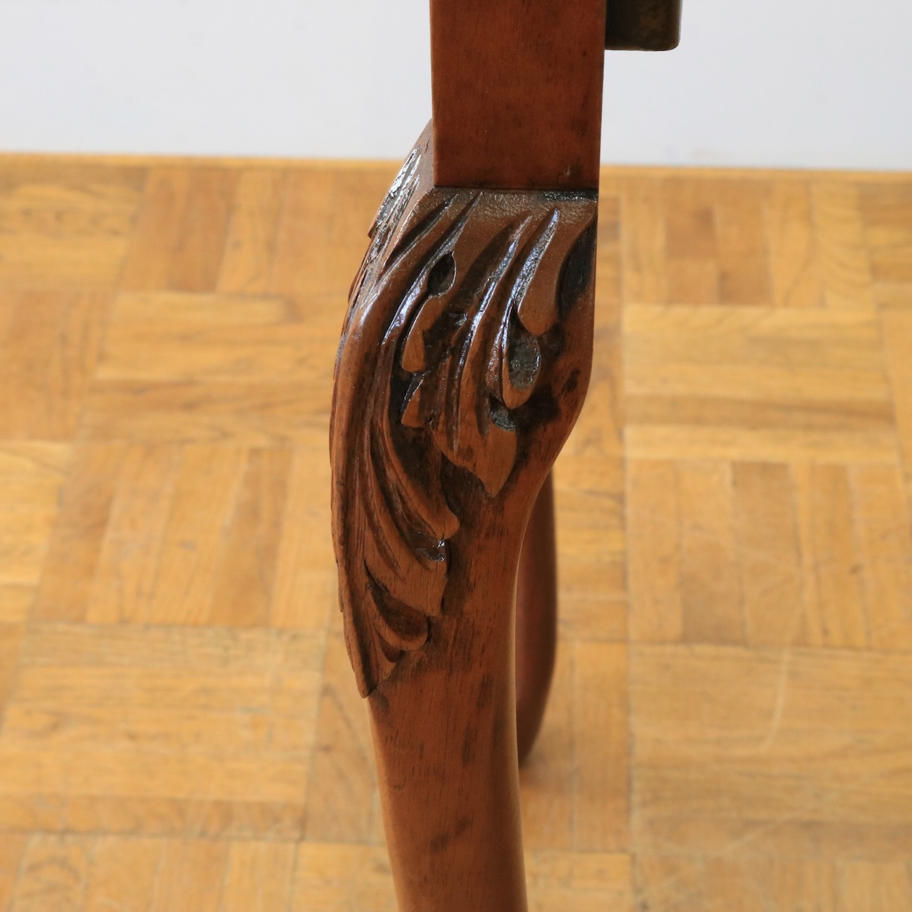 ネストテーブル