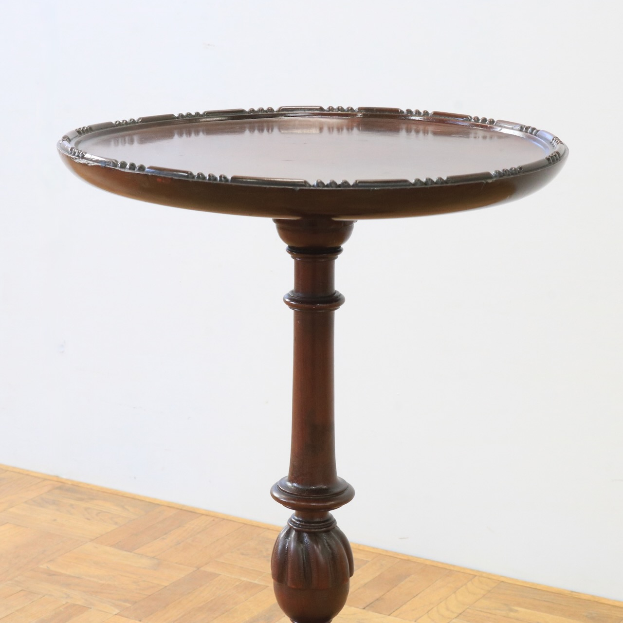 ワインテーブル