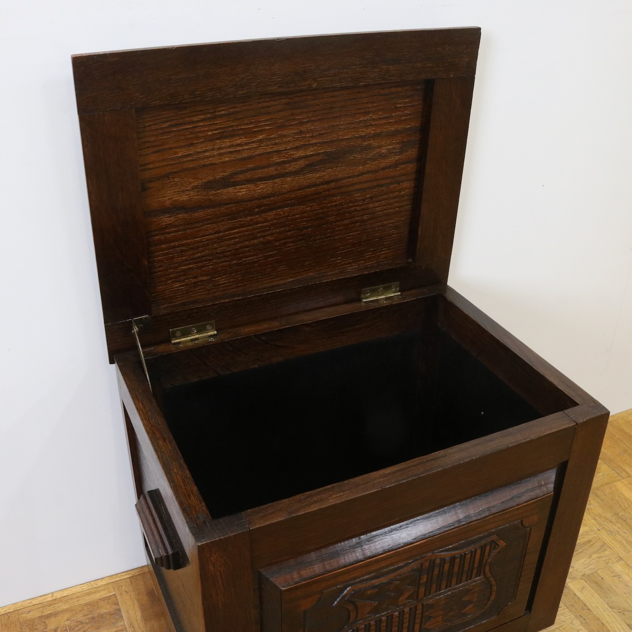 ブランケットボックス