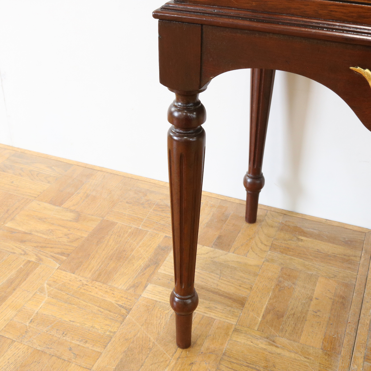 チェストオブドロワーズ