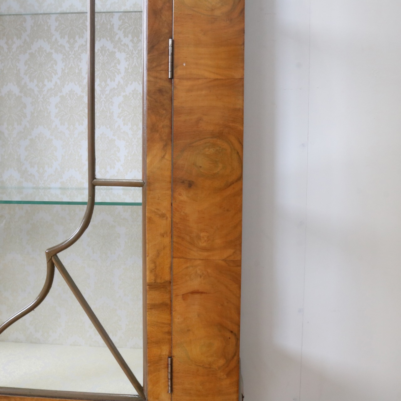 グラスキャビネット