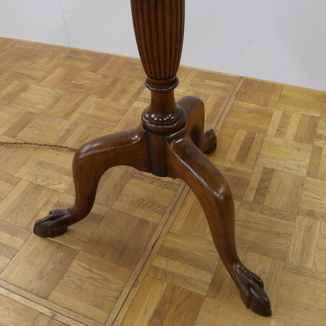 フロアスタンド