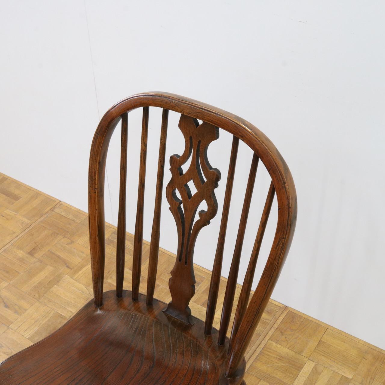 キッチンチェアー