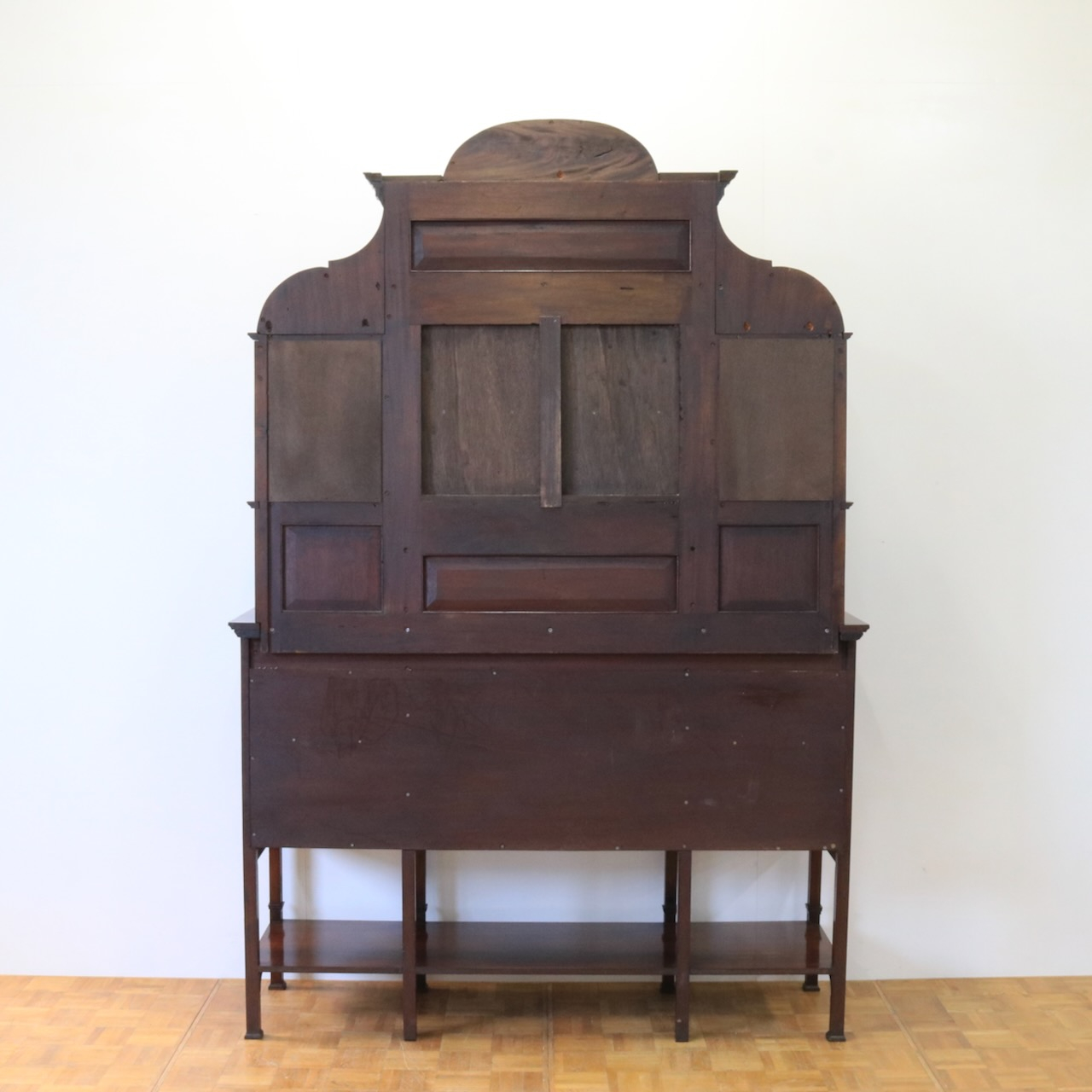 ミラーバックサイドボード