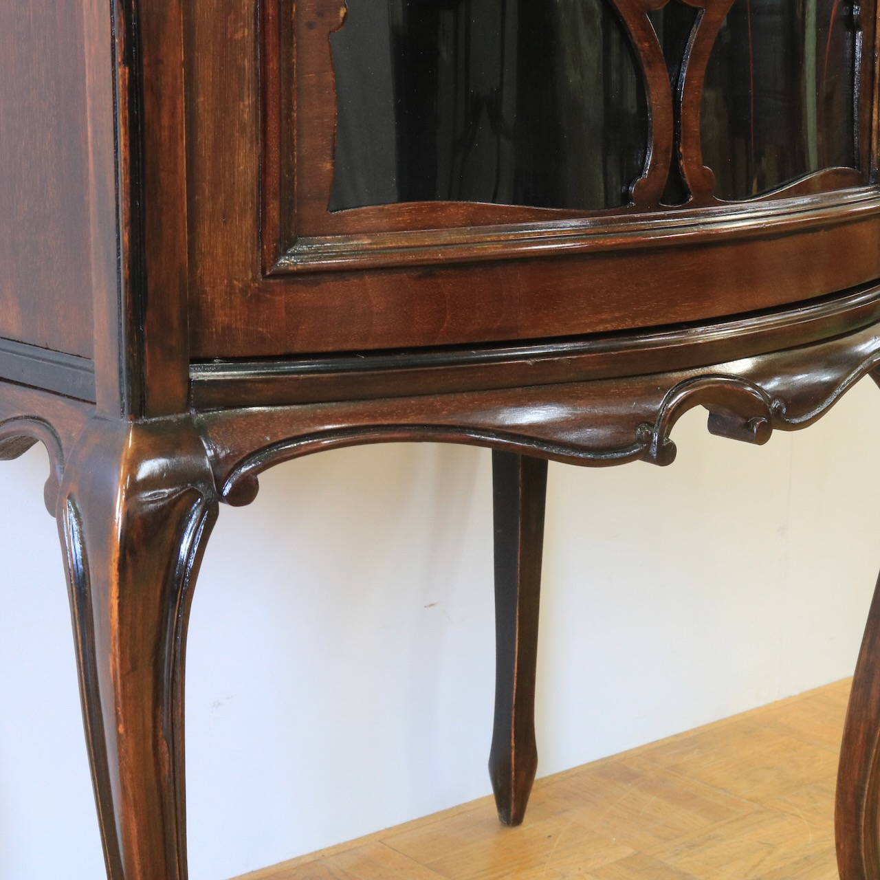 ミュージックキャビネット